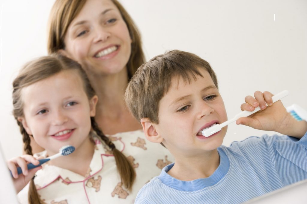 Những lời khuyên chăm sóc răng cho trẻ nhỏ